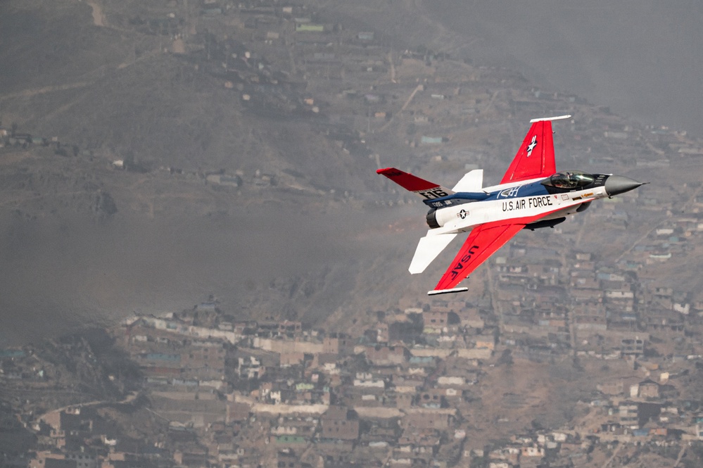 F-16 Viper Demo Team lands in Peru