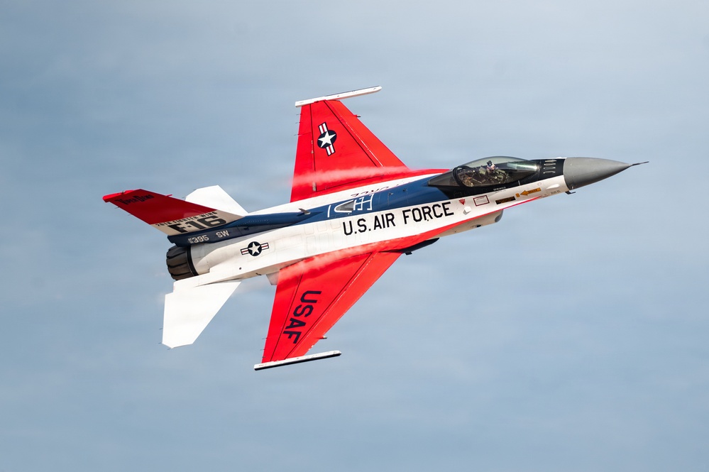 F-16 Viper Demo Team lands in Peru