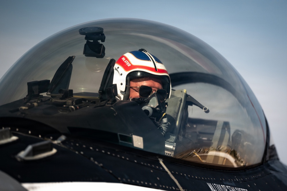 F-16 Viper Demo Team lands in Peru