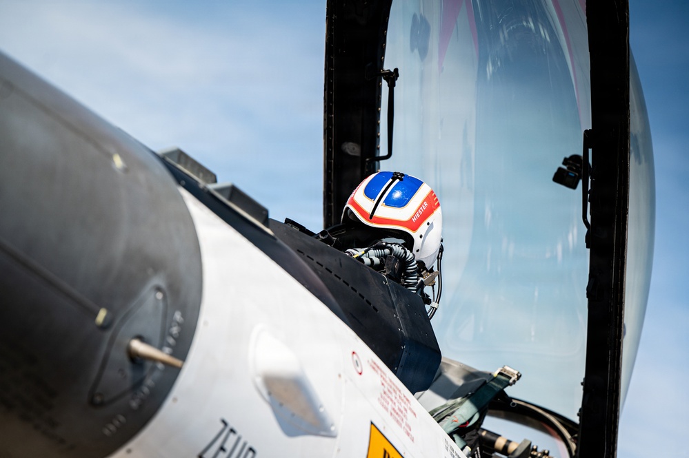 F-16 Viper Demo Team lands in Peru