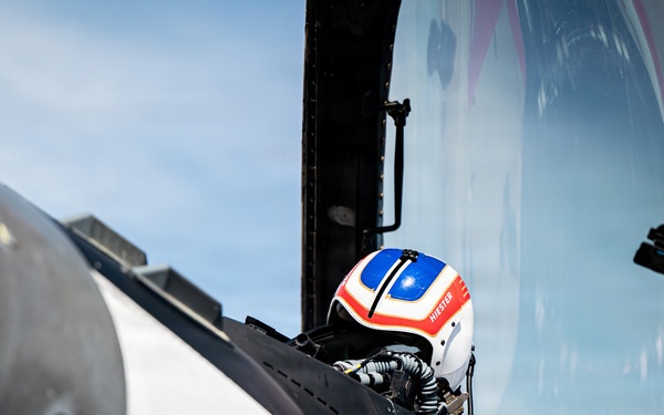 F-16 Viper Demo Team lands in Peru