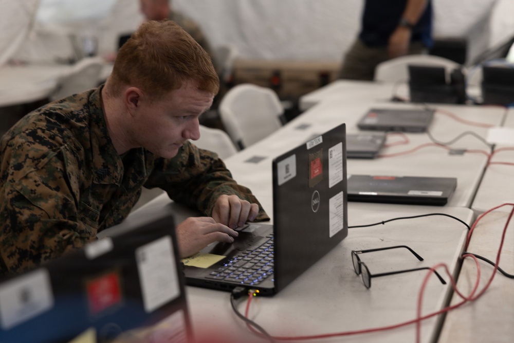 13th MEU Marines executes DGSIT