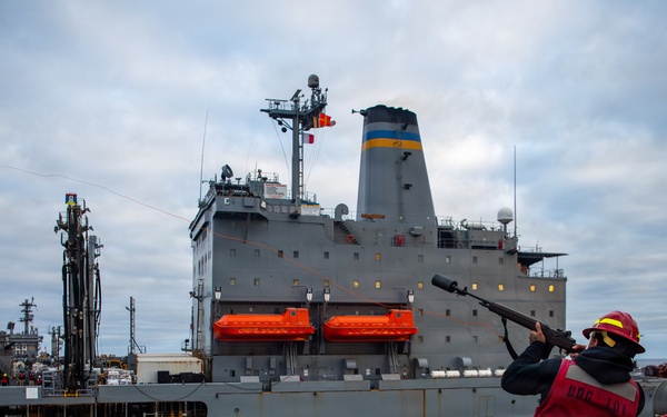 USS Gridley Conducts Underway Replenishment With USNS Patuxent