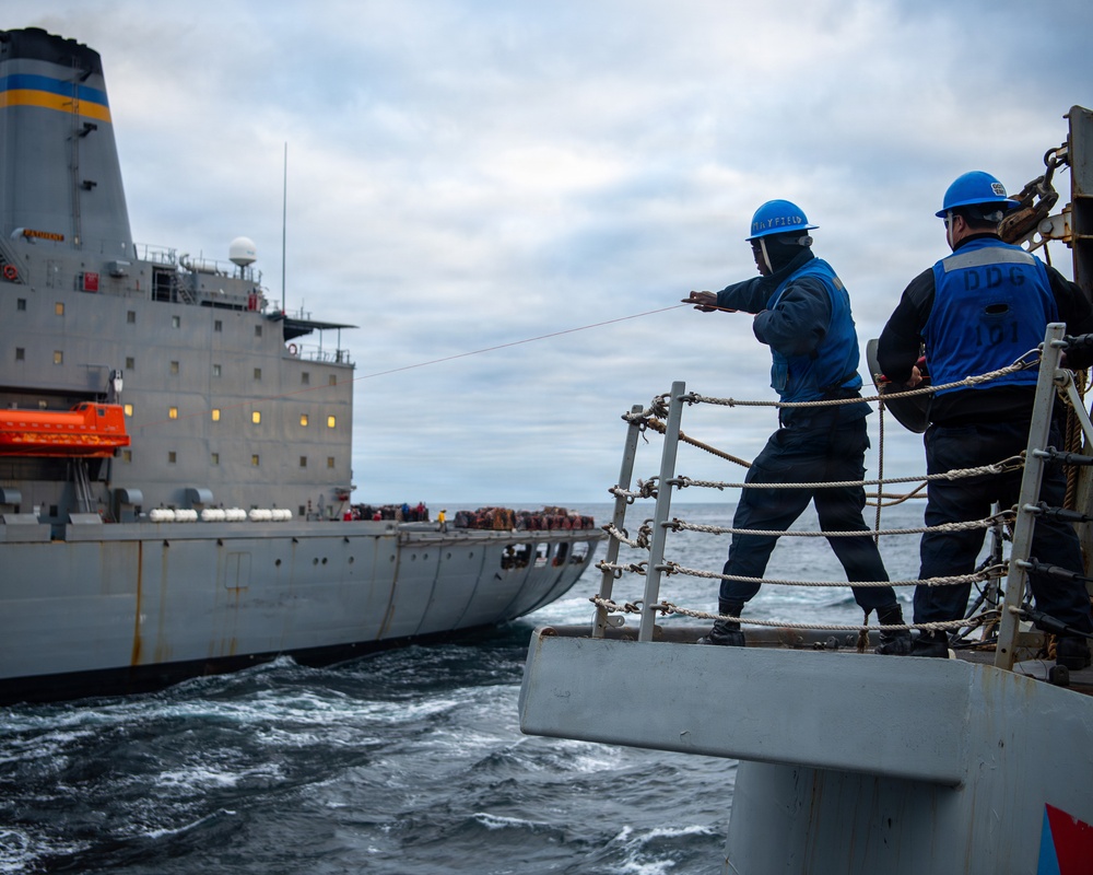 USS Gridley Conducts Underway Replenishment With USNS Patuxent