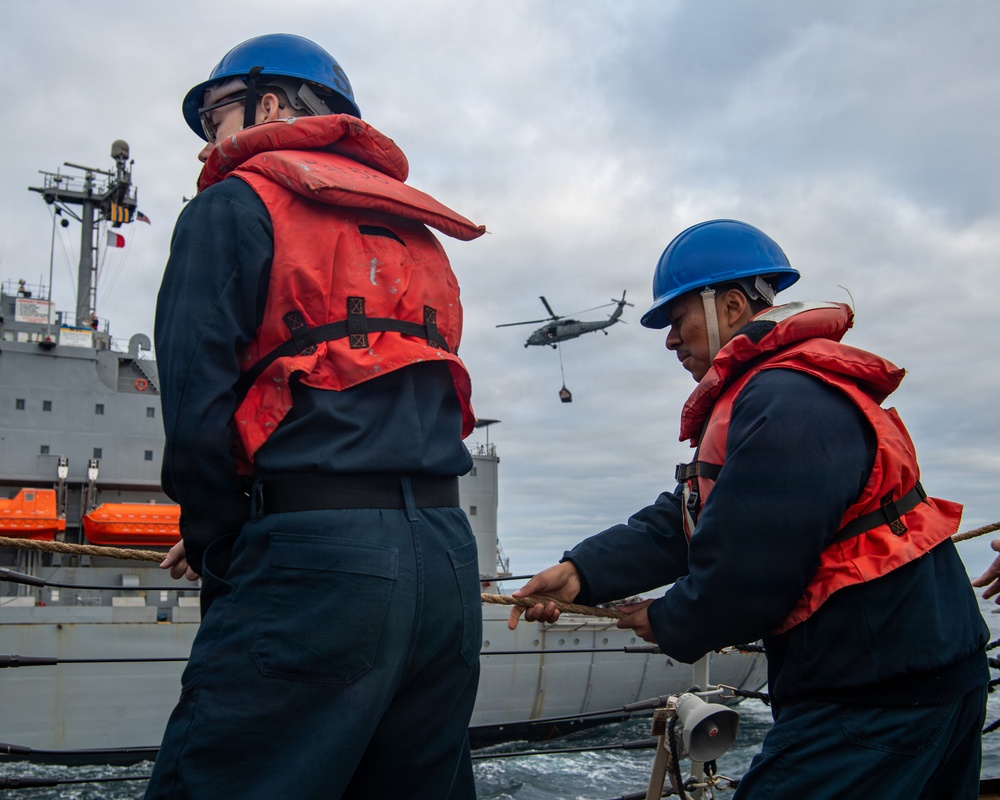 USS Gridley Conducts Underway Replenishment With USNS Patuxent