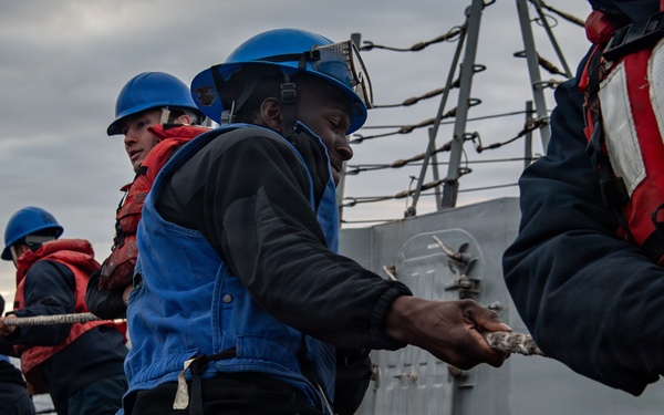 USS Gridley Conducts Underway Replenishment With USNS Patuxent