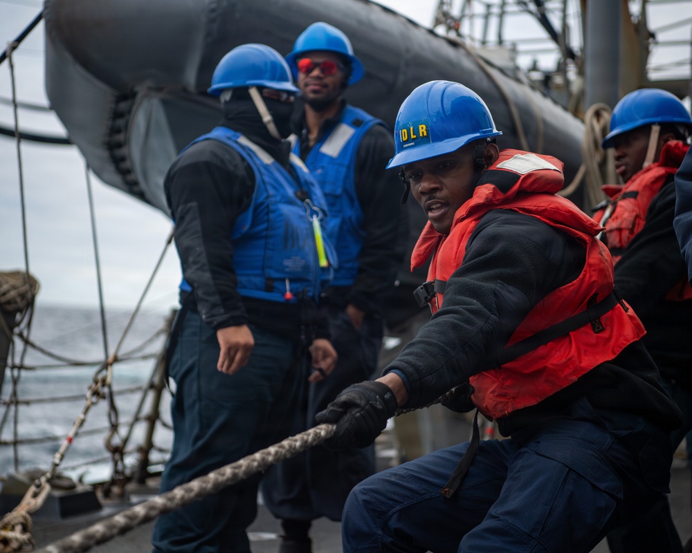 USS Gridley Conducts Underway Replenishment With USNS Patuxent