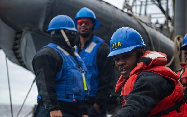 USS Gridley Conducts Underway Replenishment With USNS Patuxent