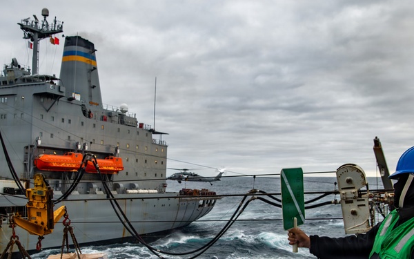 USS Gridley Conducts Underway Replenishment With USNS Patuxent
