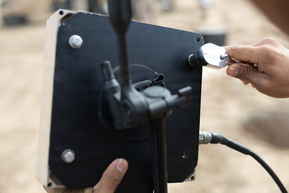 13th MEU Marines executes DGSIT