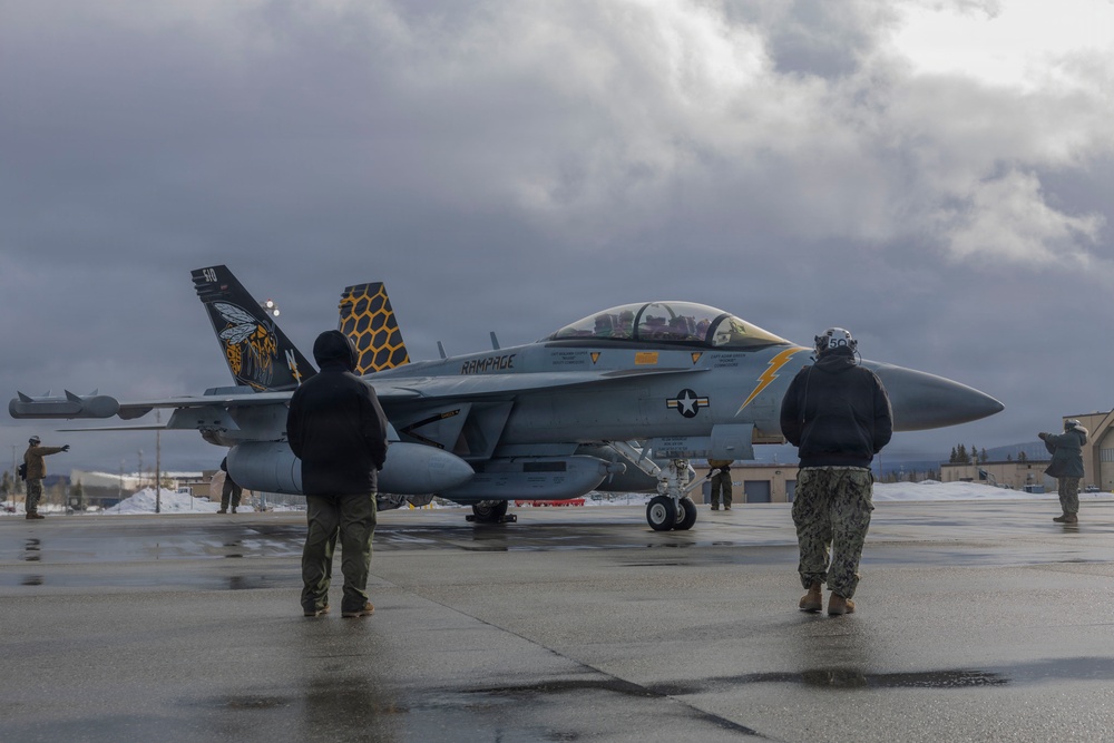 U.S. Marines with VMFA-542 prepare F-35B Lightning II jets for familiarization flights