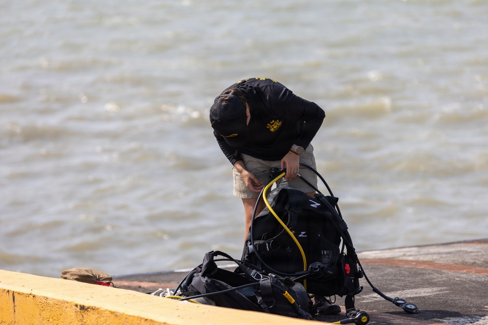 Balikatan 2026: 569th Engineer Dive Detachment Conducts a Pier Survey in the Philippines