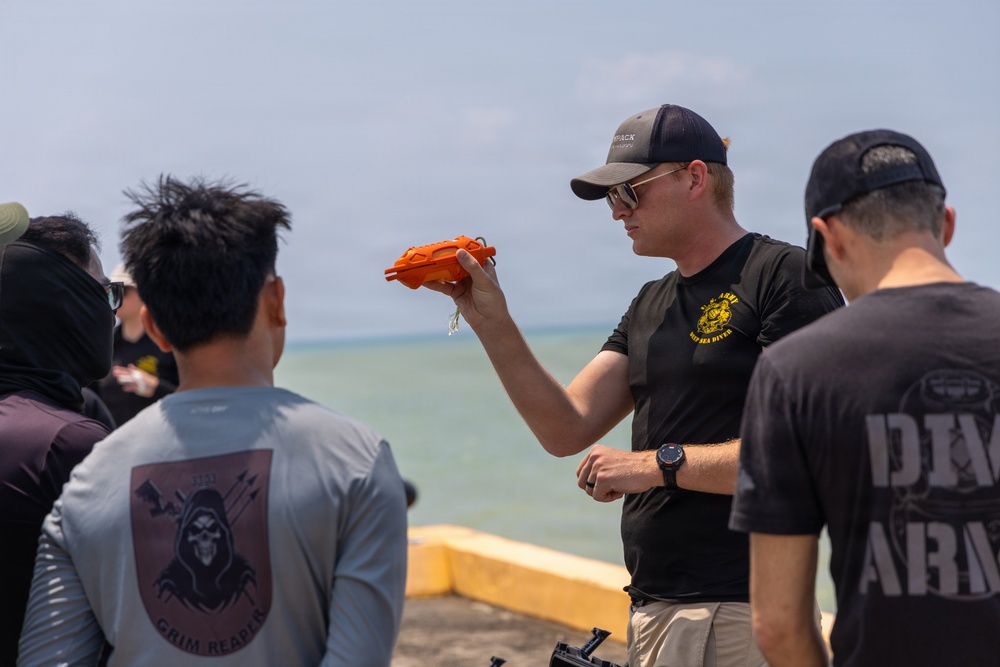 Balikatan 2026: 569th Engineer Dive Detachment Conducts a Pier Survey in the Philippines