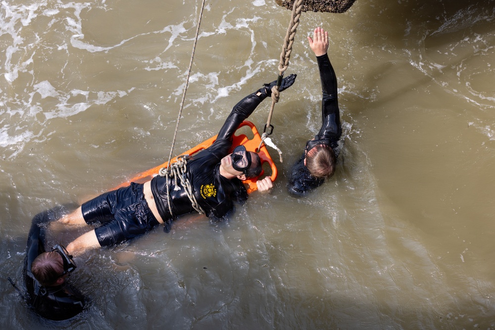 Balikatan 2026: 569th Engineer Dive Detachment Conducts a Pier Survey in the Philippines