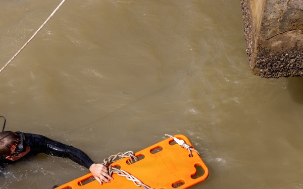 Balikatan 2026: 569th Engineer Dive Detachment Conducts a Pier Survey in the Philippines