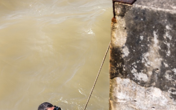 Balikatan 2026: 569th Engineer Dive Detachment Conducts a Pier Survey in the Philippines