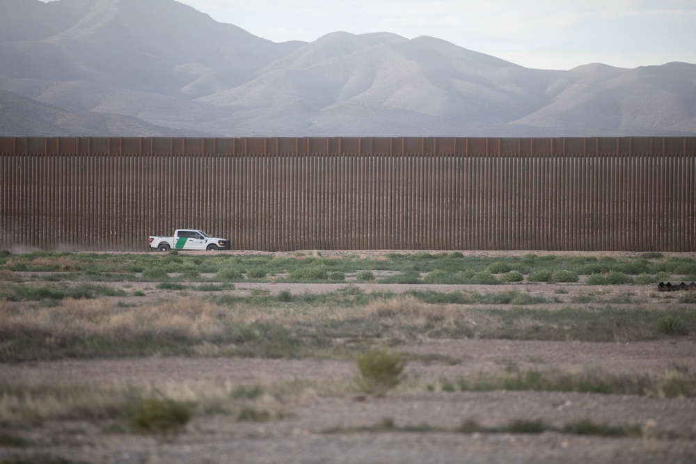 FOR REVIEW: Task Force Iron Mule conducts sling load operation to enhance CBP radio communications