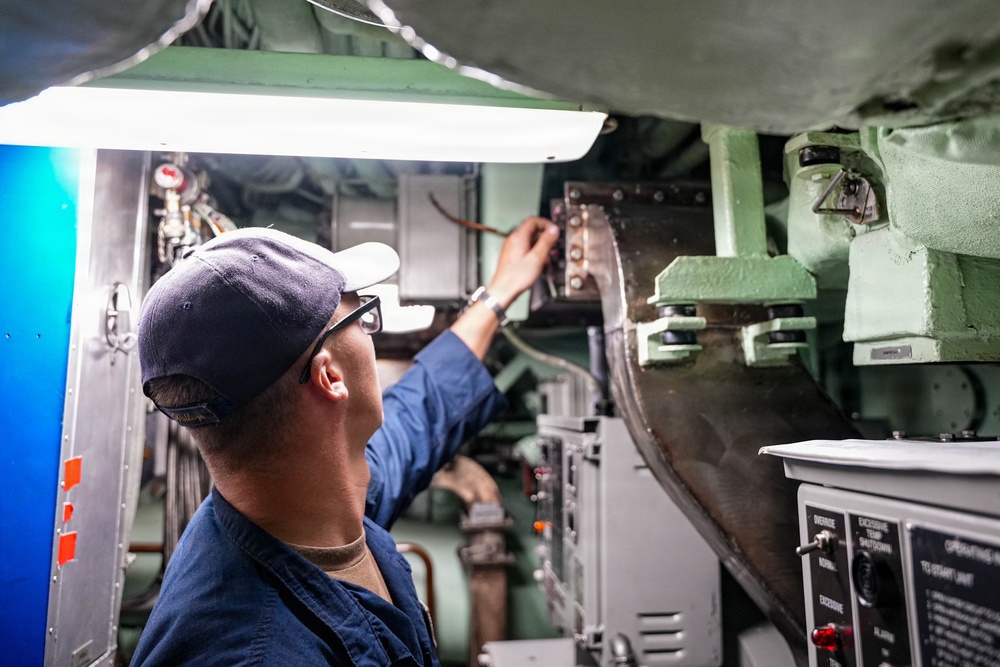 PHNSYIMF Fleet Tech Support Division Enables Sailors