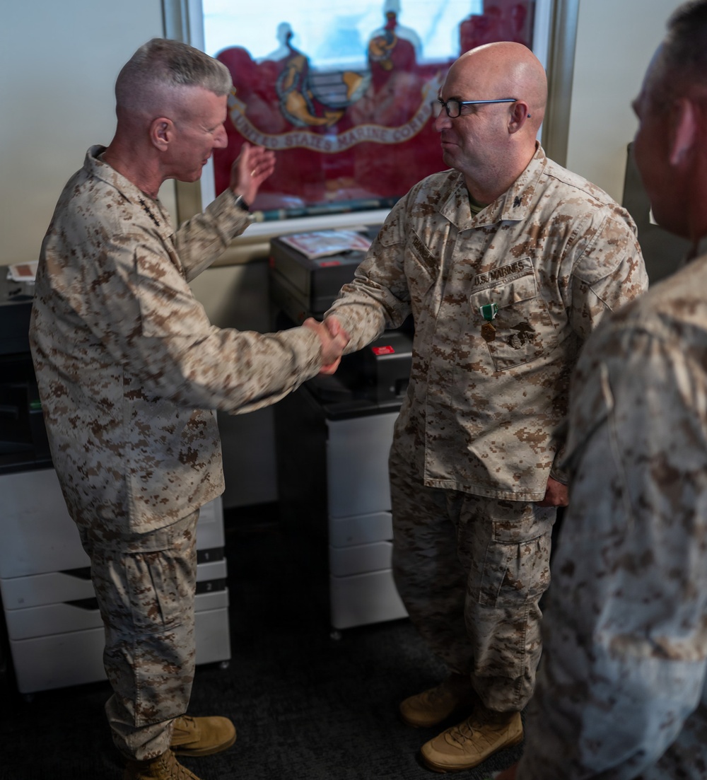 Commandant of the Marine Corps visits MARCENT