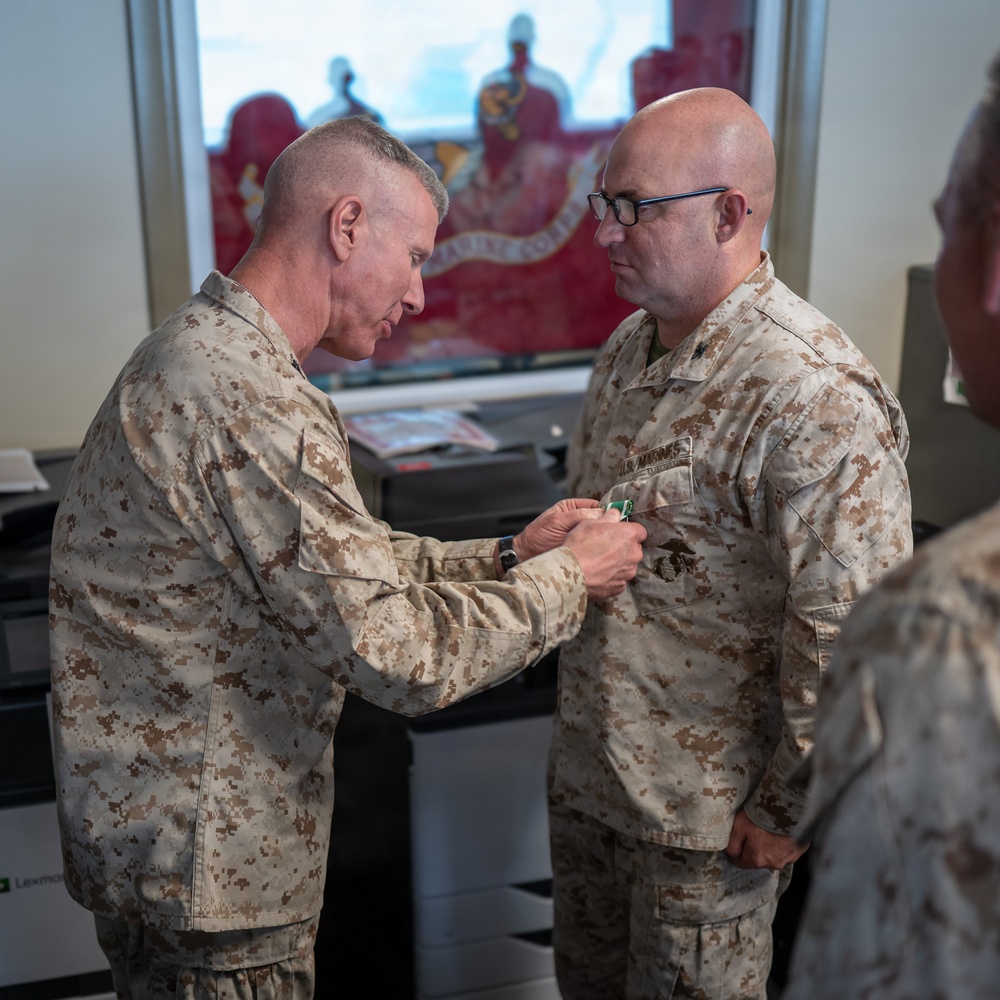 Commandant of the Marine Corps visits MARCENT