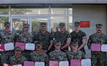 5th Air Naval Gunfire Liaison Company awards Sailors the Navy and Marine Corps Achievement Medal