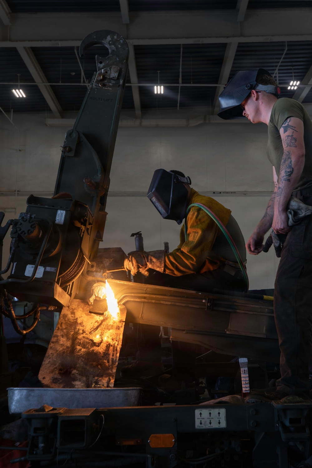3rd Maintenance Battalion Conducts Routine Vehicle Maintenance