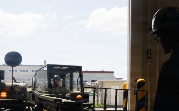 3rd Maintenance Battalion Conducts Routine Vehicle Maintenance