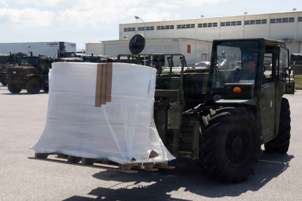 3rd Maintenance Battalion Conducts Routine Vehicle Maintenance