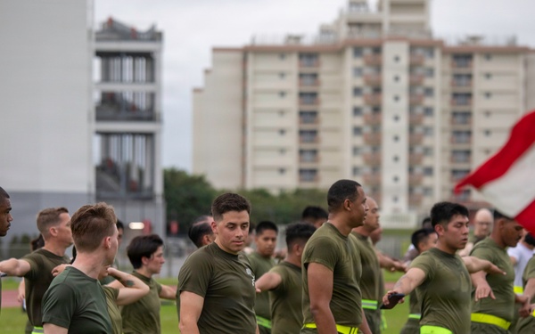 Always Ready: Commanding General of 3rd Marine Logistics Group Hosts a Motivational Run