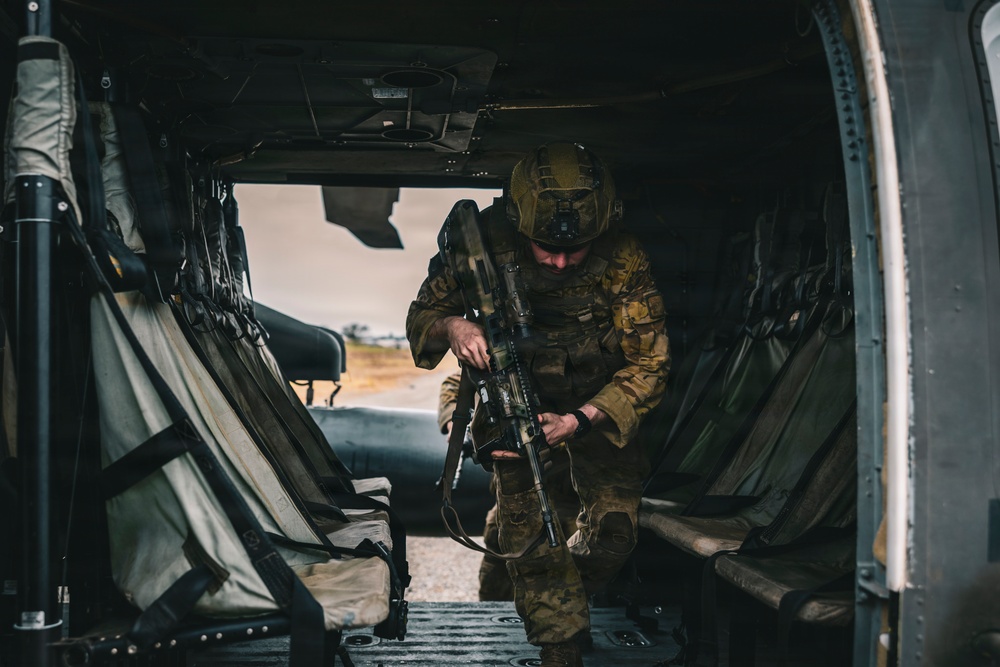 Balikatan 2026: Australian Partner Forces Participate in Black Hawk Cold-load Training