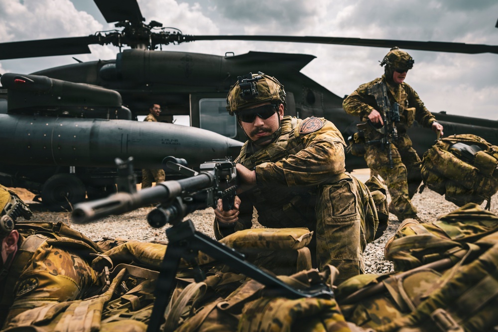 Balikatan 2026: Australian Partner Forces Participate in Black Hawk Cold-load Training