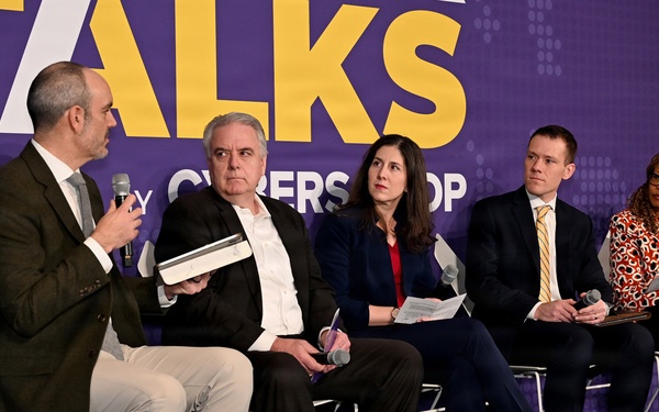 Army’s principal cyber advisor recognized with cybersecurity visionary award