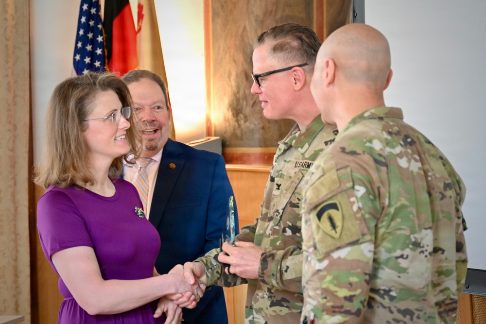 USAG Stuttgart recognizes volunteers