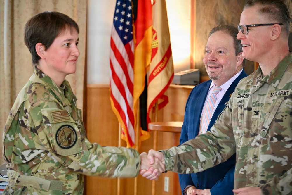 USAG Stuttgart recognize volunteers