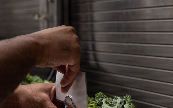 11th MEU Marines, Sailors Prepare Dinner Aboard USS Boxer