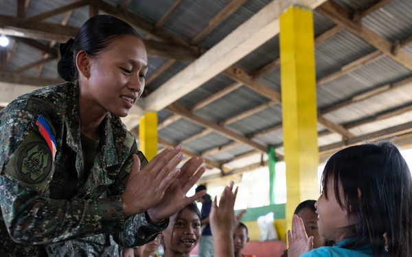 Balikatan 2026: U.S., Philippine service members participate in a Bundle of Joy ceremony