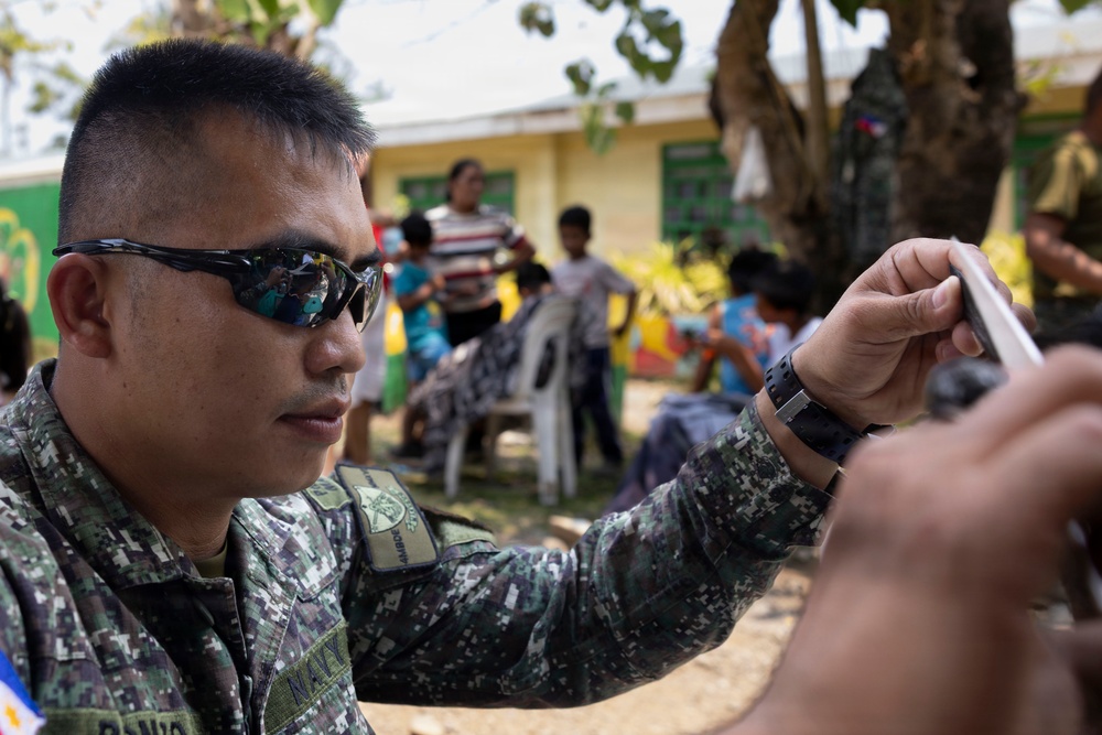 Balikatan 2026: U.S., Philippine service members participate in a Bundle of Joy ceremony
