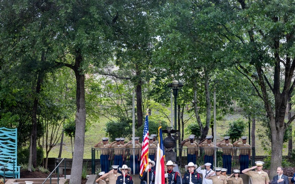 U.S. service members participate in wreath-laying ceremony during Fleet Week Houston