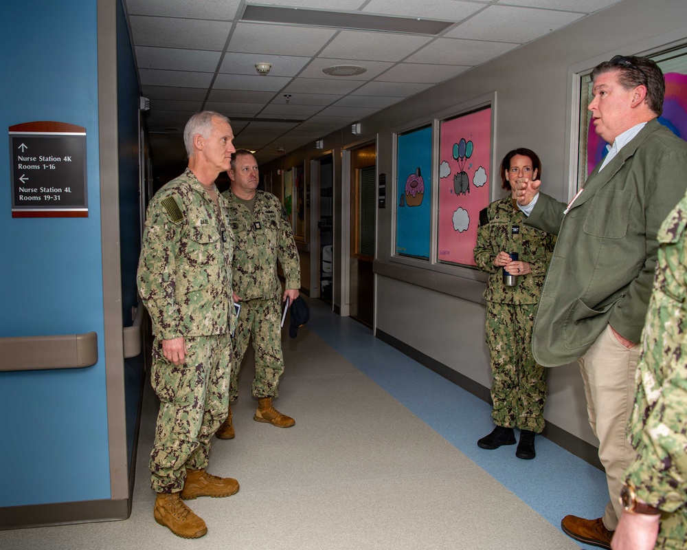 Vice Adm. Wayne Baze, Naval Inspector General, Visits NMCP