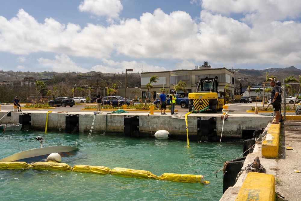 Sunken Boat Removed in Aftermath of Typhoon Sinlaku