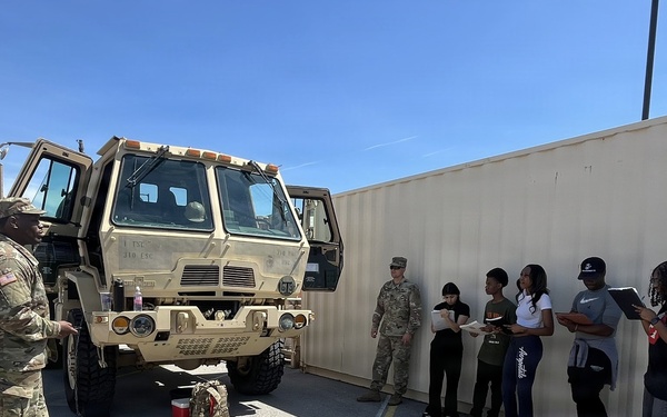 310th ESC Soldiers visit local Highschool