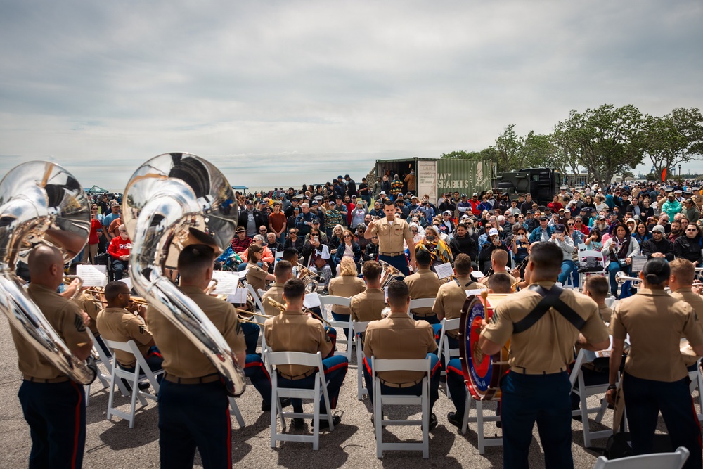 Quantico Marine Corps Band Performs Live at Sylvan Beach