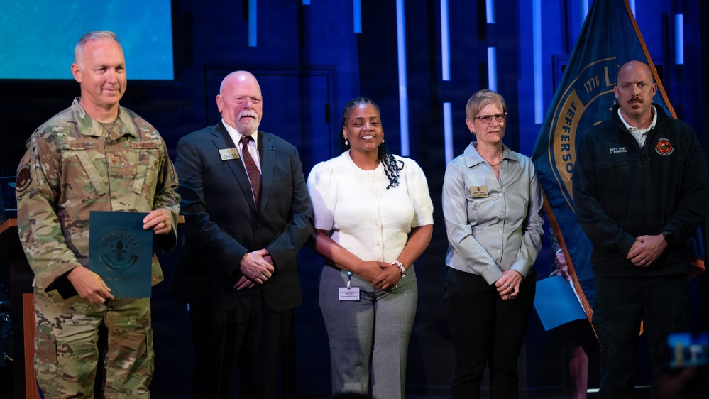 Ceremony recognizes first responders to UPS aircraft accident