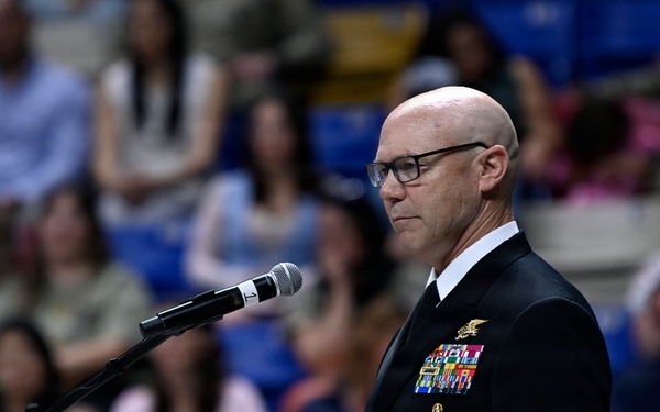 Soldiers Don Green Beret During Special Forces Graduation