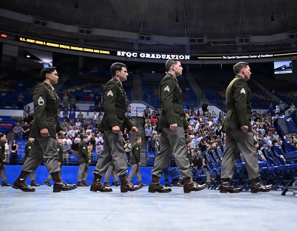 Soldiers Don Green Beret During Special Forces Graduation