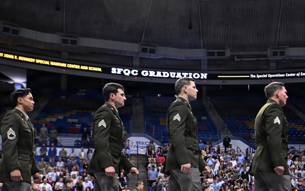 Soldiers Don Green Beret During Special Forces Graduation