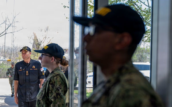 Vice Adm. Angus Topshee Visits Recruit Training Command