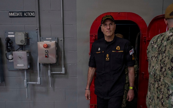 Vice Adm. Angus Topshee Visits Recruit Training Command