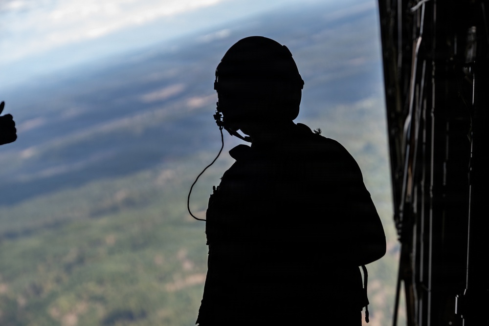Connecticut Air National Guard supports joint airborne training with 160th Special Operations