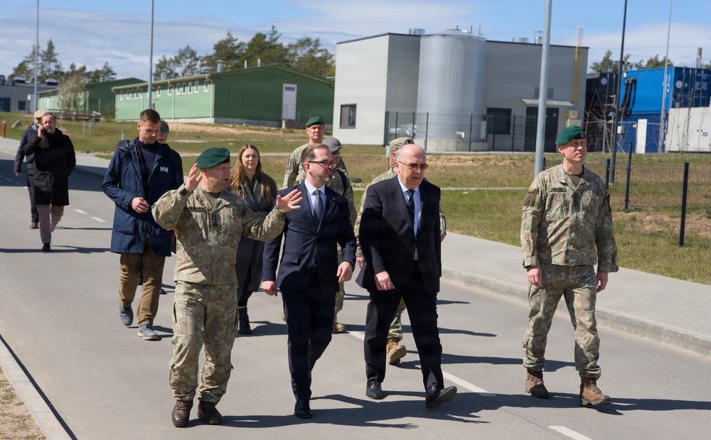 European Commissioner for Defence Tours Pabrade Training Area